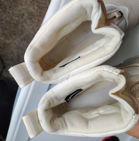 The North Face thermoball Insulated Pogressive Women's Zip Up Snow Boot 9. - Picture 3 of 16